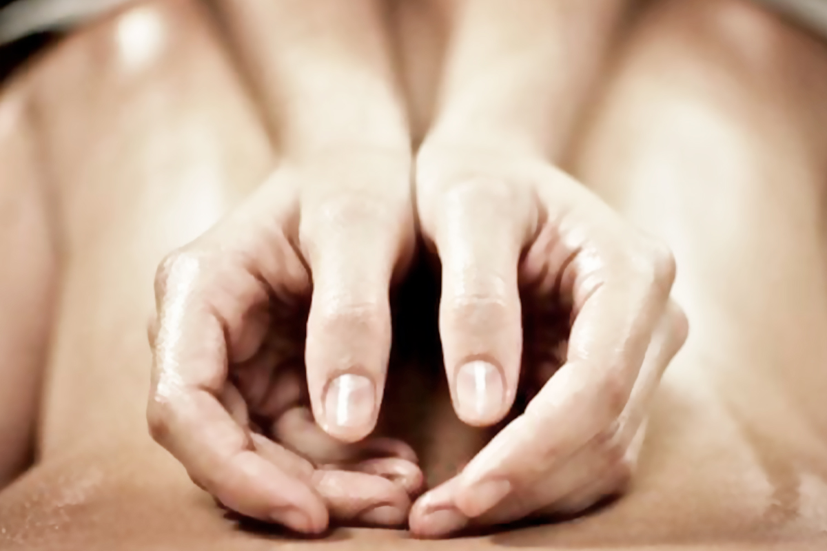Massage Hawaïen Lomi-Lomi à Castres 81100 avec Cécile Landes Masseuse